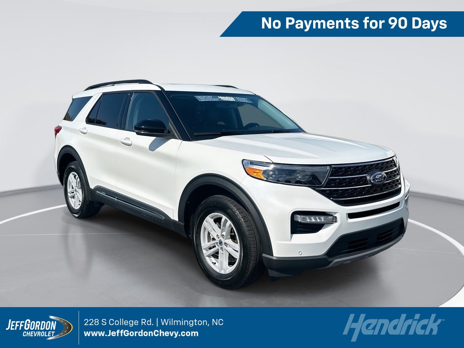 2024 Ford Explorer XLT 4WD's photo