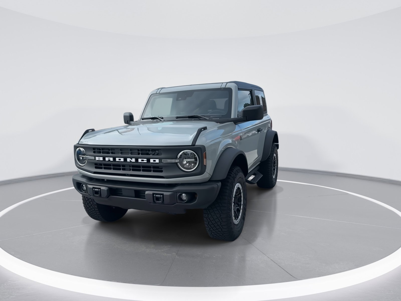 2023 Ford Bronco Base photo 3