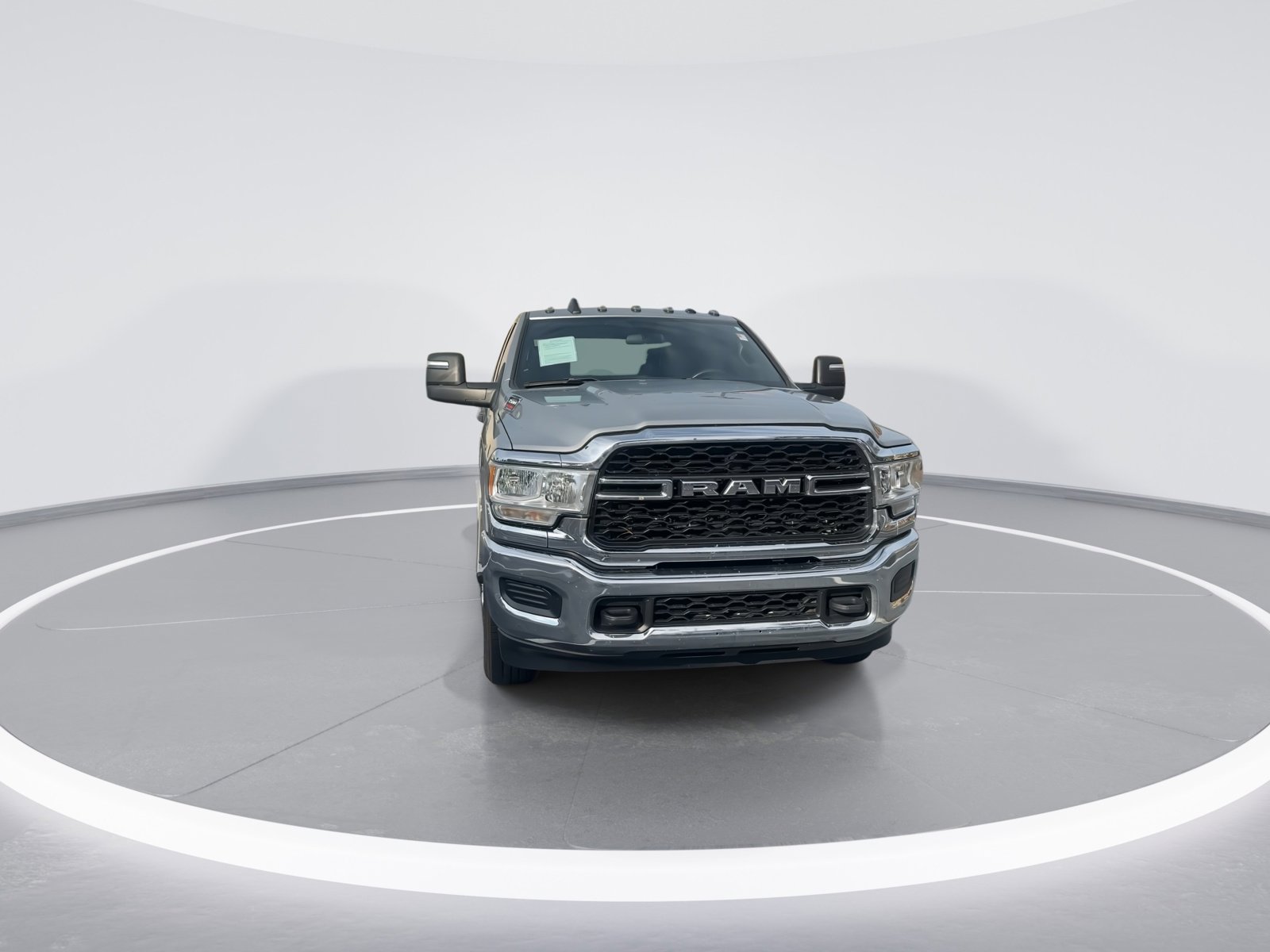 2023 Ram 2500 Tradesman photo 3