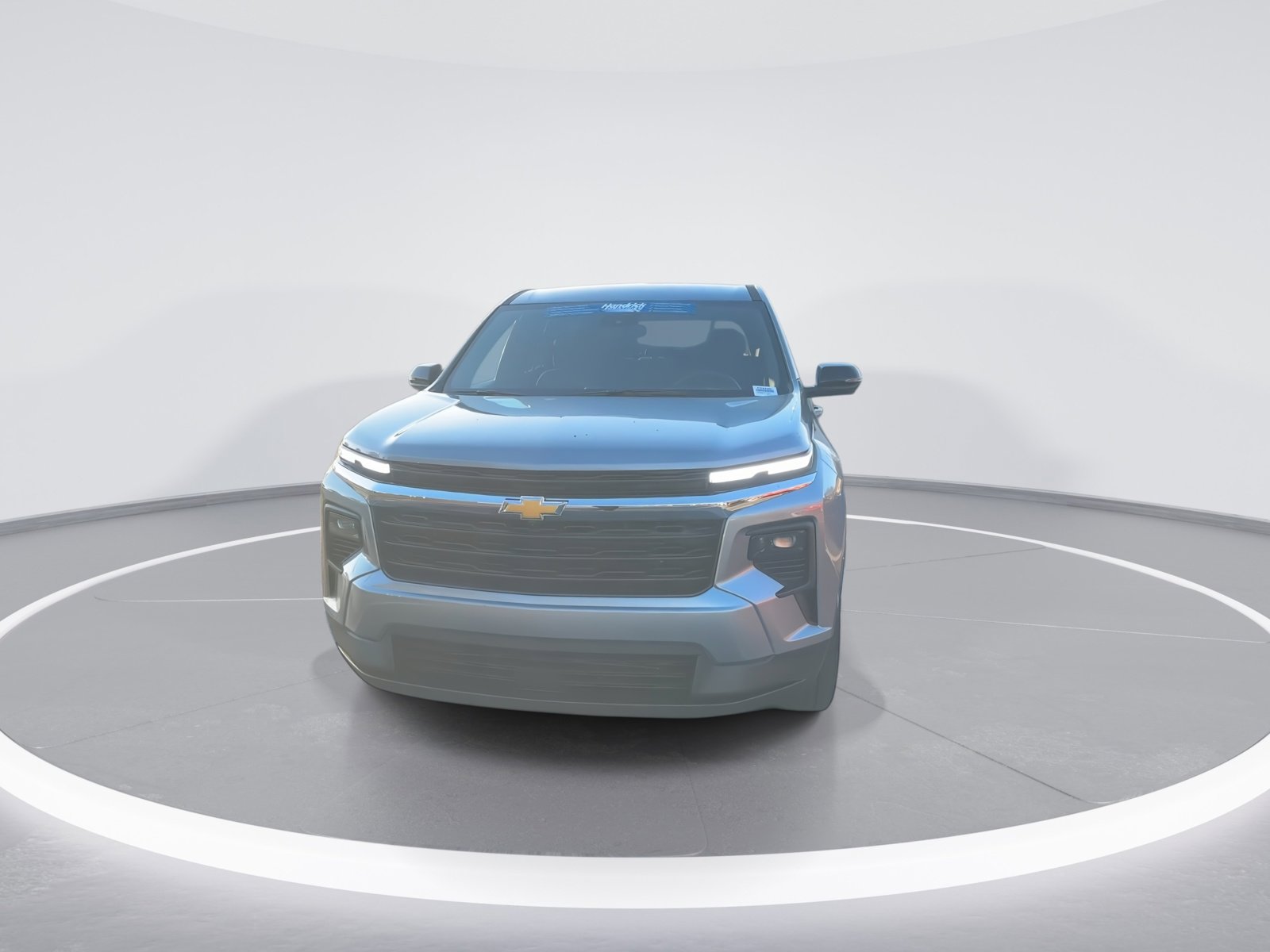 2024 Chevrolet Traverse LS photo 2