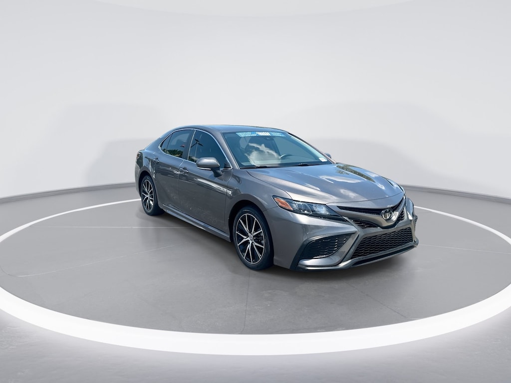 Used 2023 Toyota Camry SE Sedan