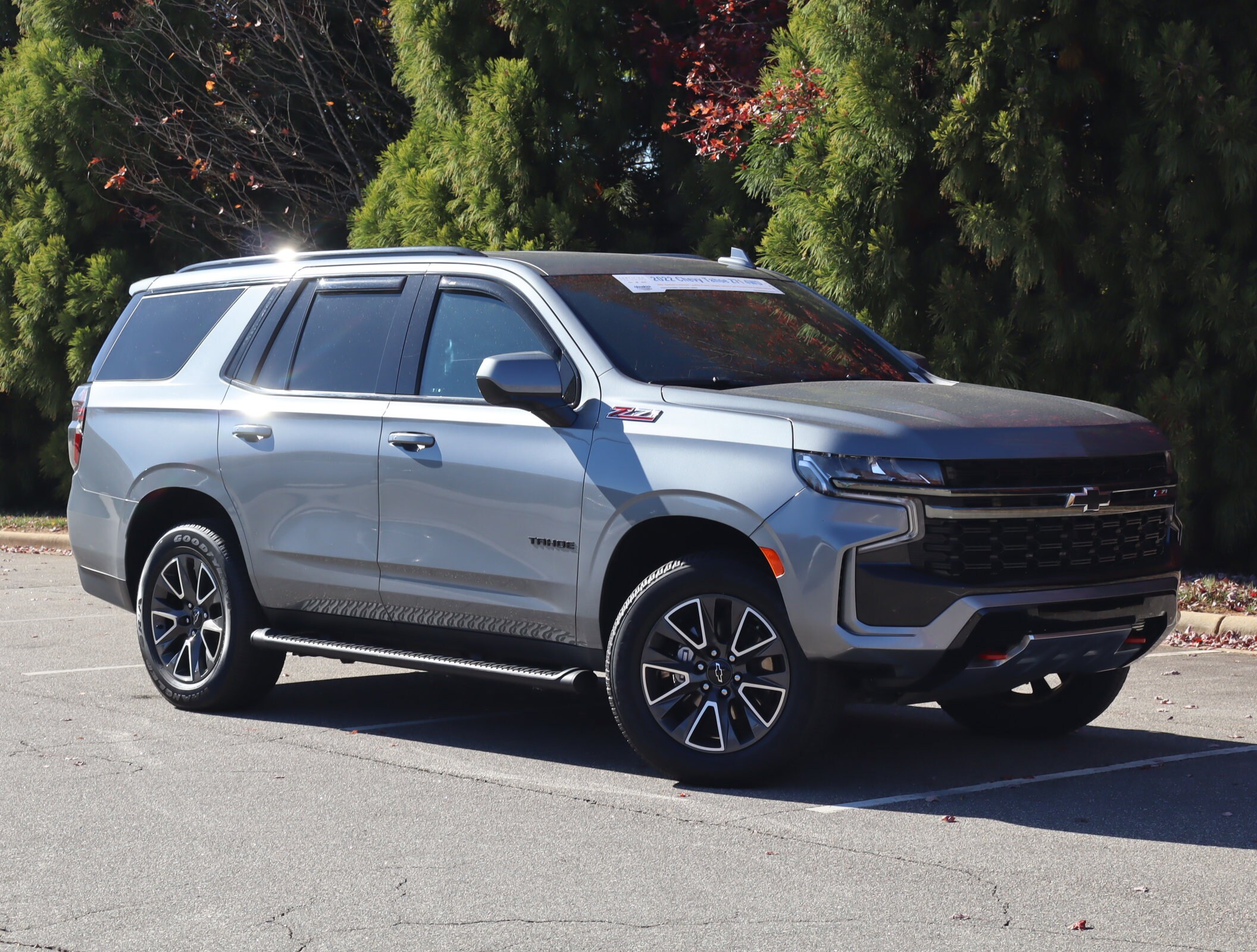 2022 Chevrolet Tahoe Z71 photo 2