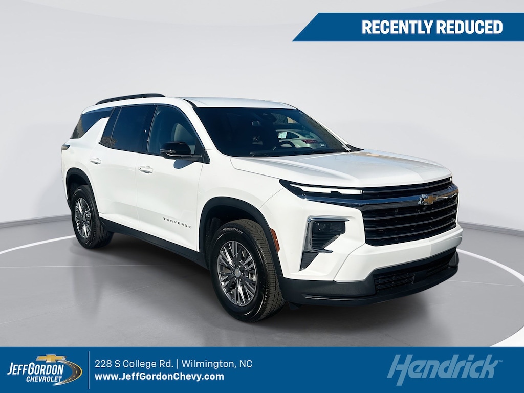 Certified 2025 Chevrolet Traverse LT SUV