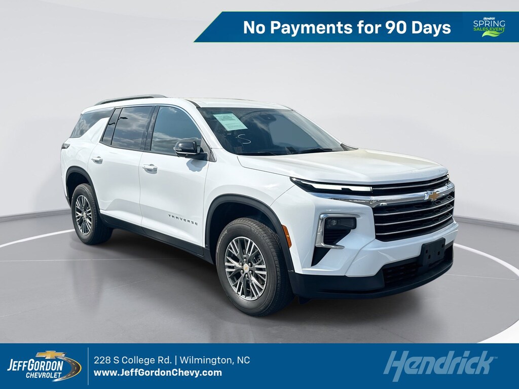 Used 2024 Chevrolet Traverse LT SUV