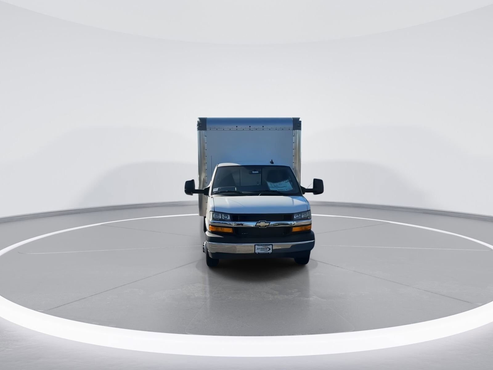 2024 Chevrolet Express Cutaway Base photo 6