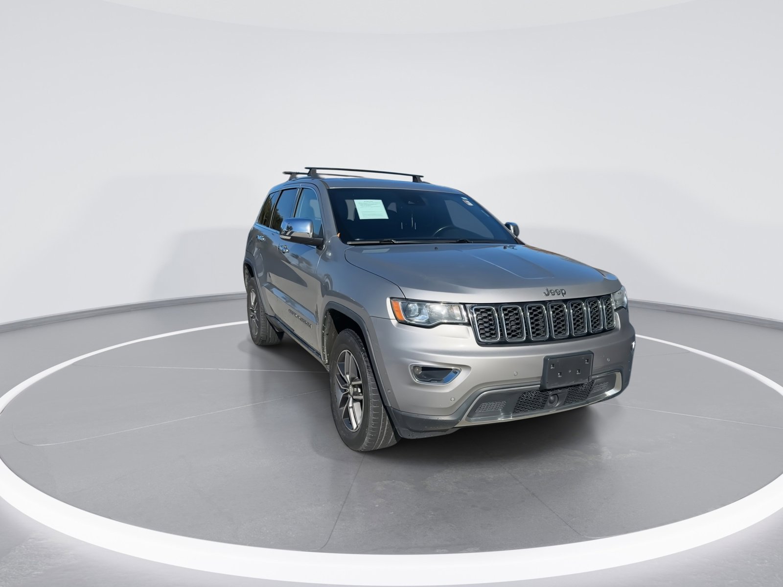 2018 Jeep Grand Cherokee Limited photo 2