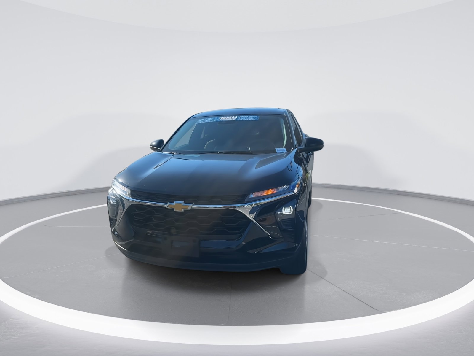 2024 Chevrolet Trax LS photo 3