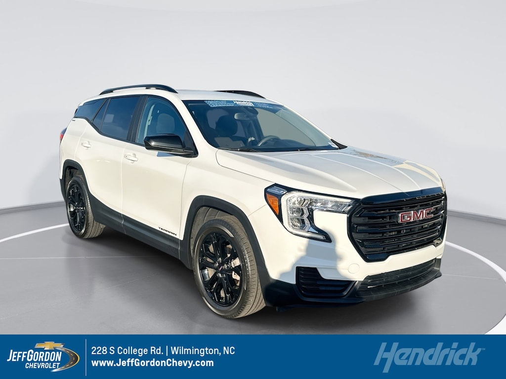 Used 2022 GMC Terrain SLE SUV