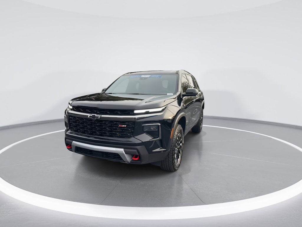 Used 2025 Chevrolet Traverse Z71 SUV