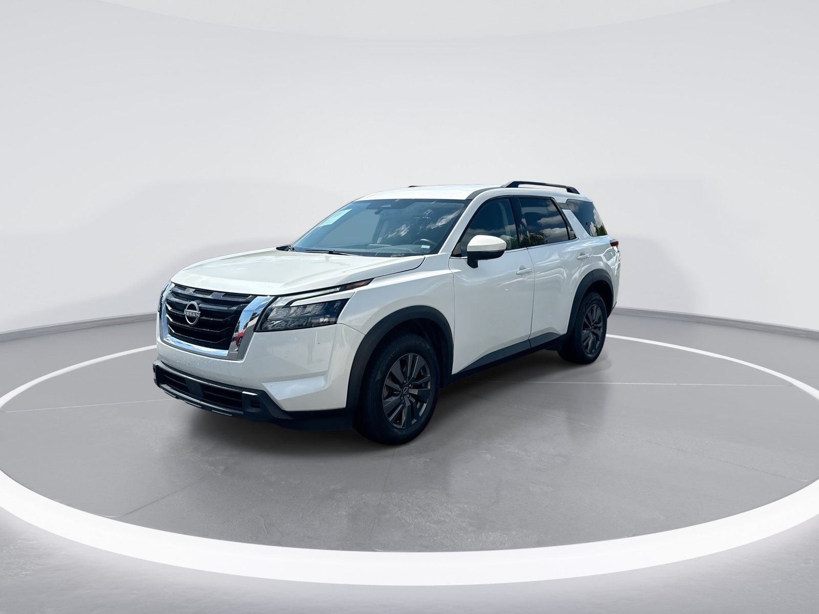 Nissan Pathfinder SV FWD