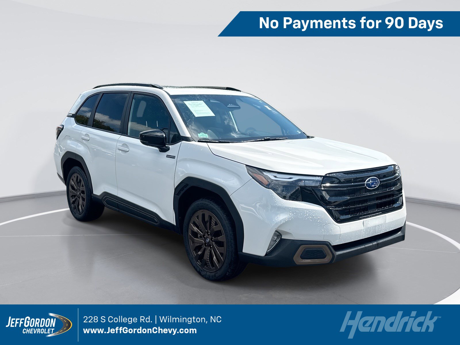 2025 Subaru Forester Sport Hybrid's photo