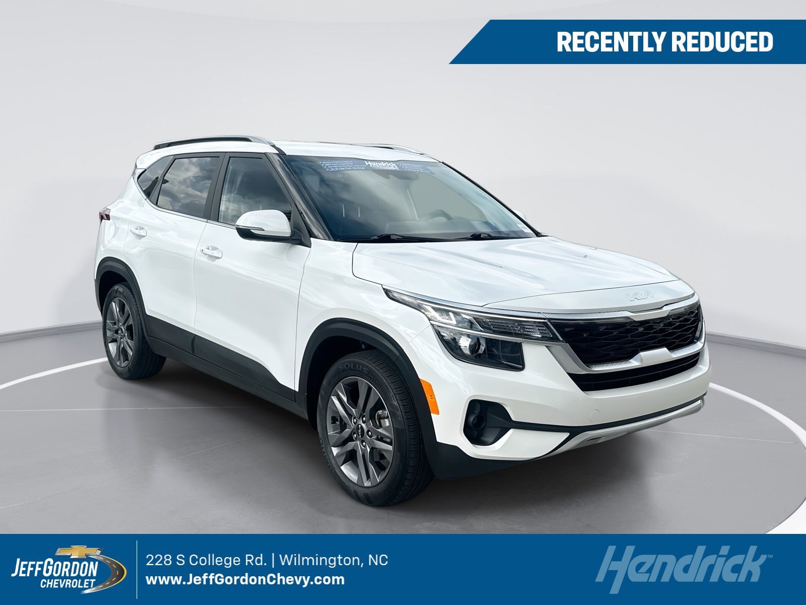 2023 Kia Seltos S's photo