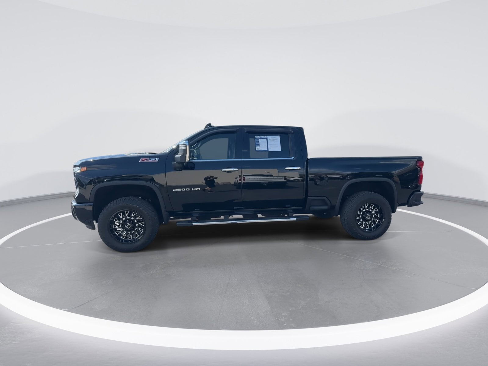 2024 Chevrolet Silverado 2500HD LTZ photo 4