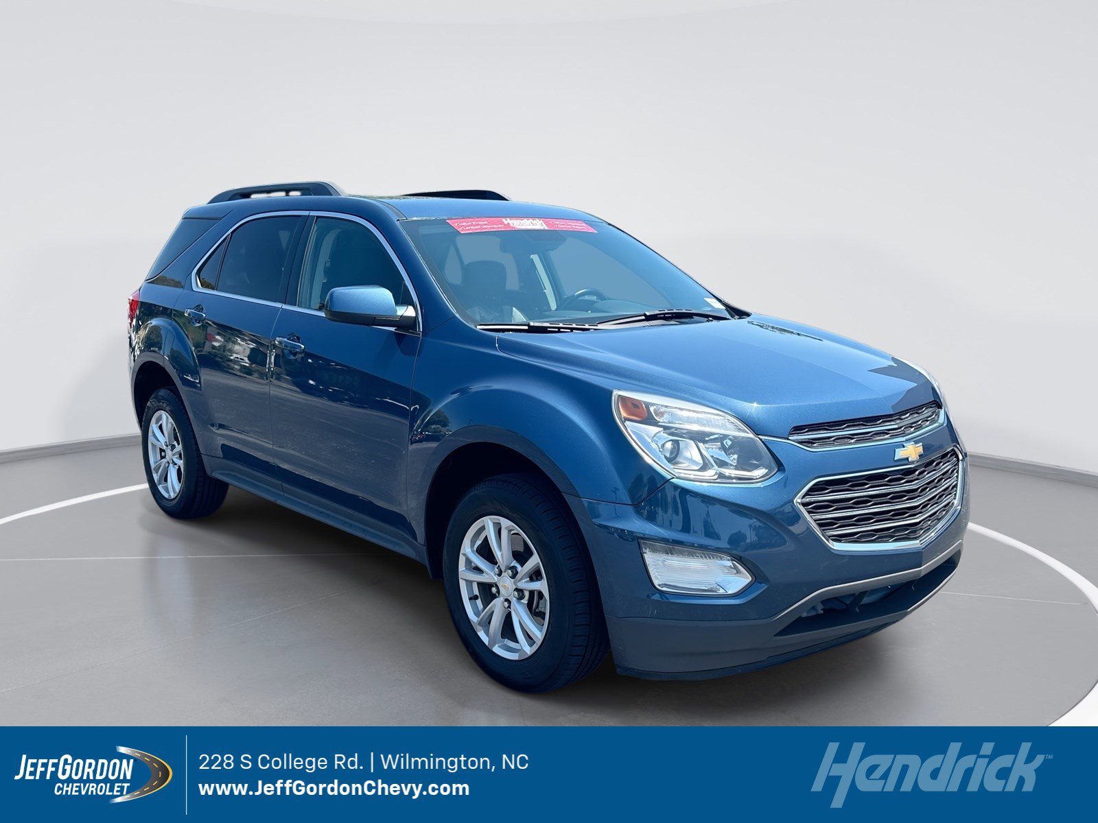 2017 Chevrolet Equinox LT's photo