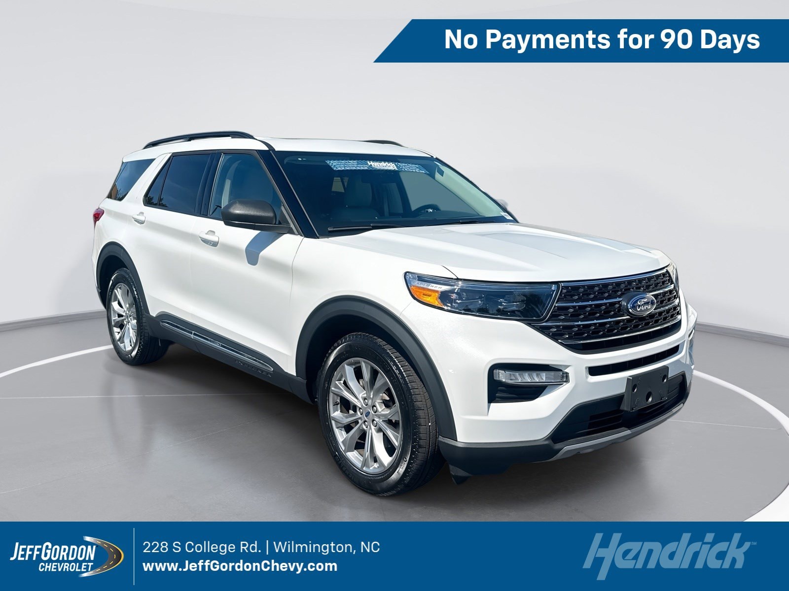2024 Ford Explorer XLT 4WD's photo