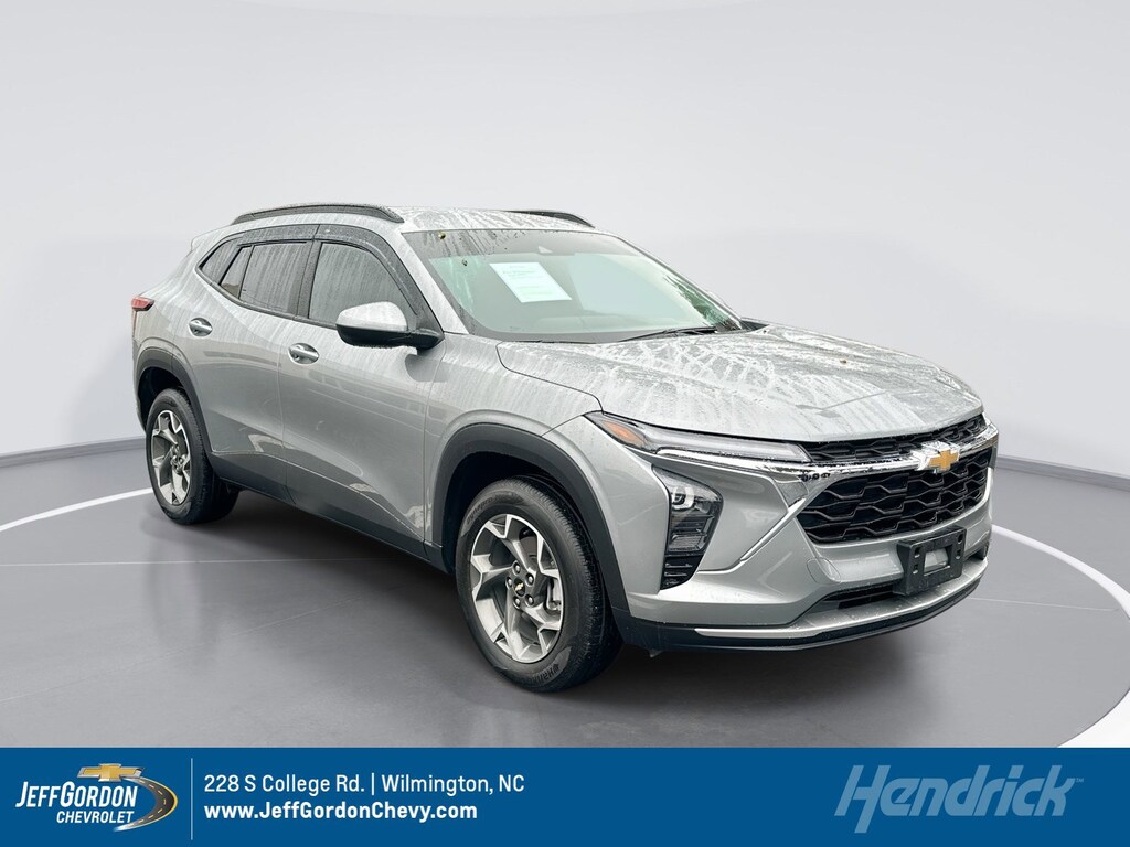 Used 2024 Chevrolet Trax LT SUV