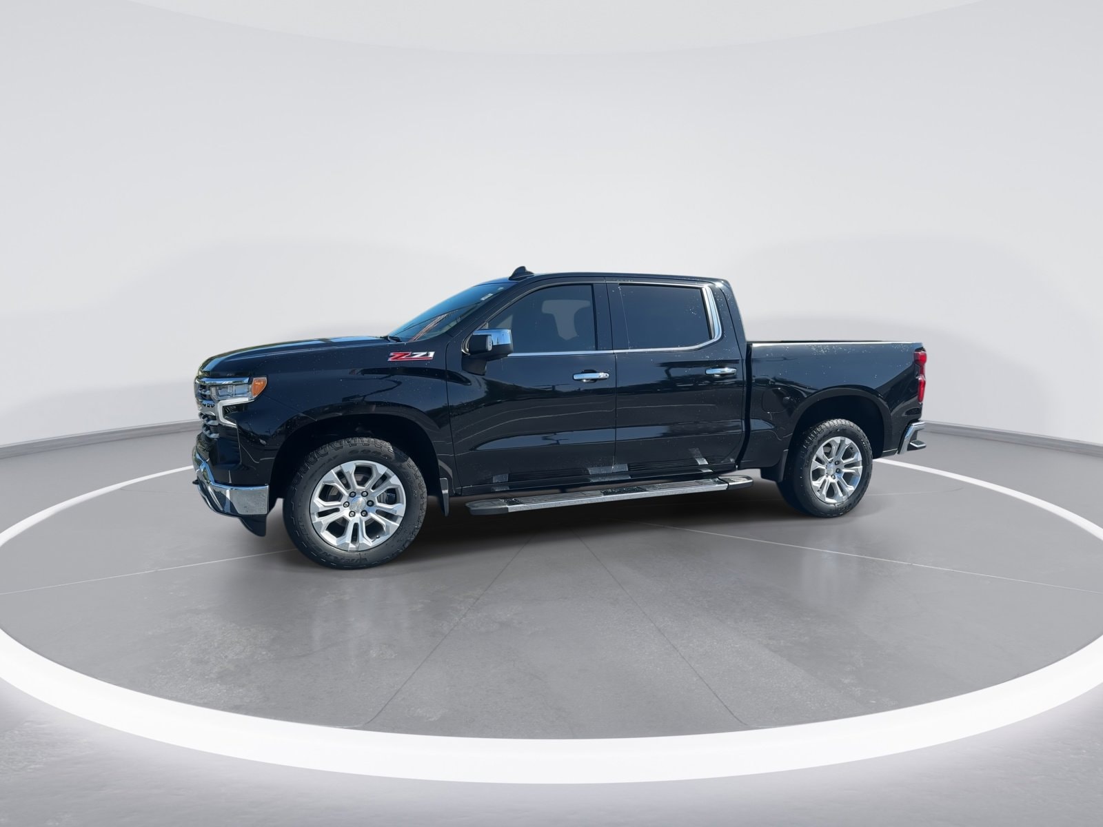 2024 Chevrolet Silverado 1500 LTZ photo 4