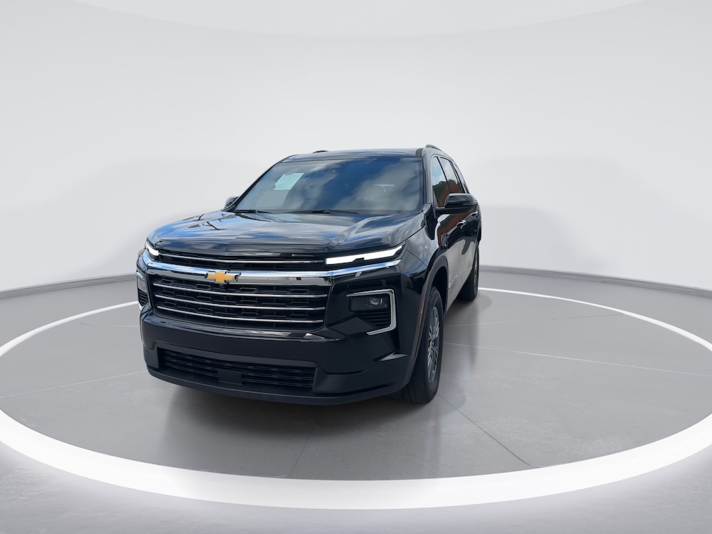 Used 2025 Chevrolet Traverse LT SUV