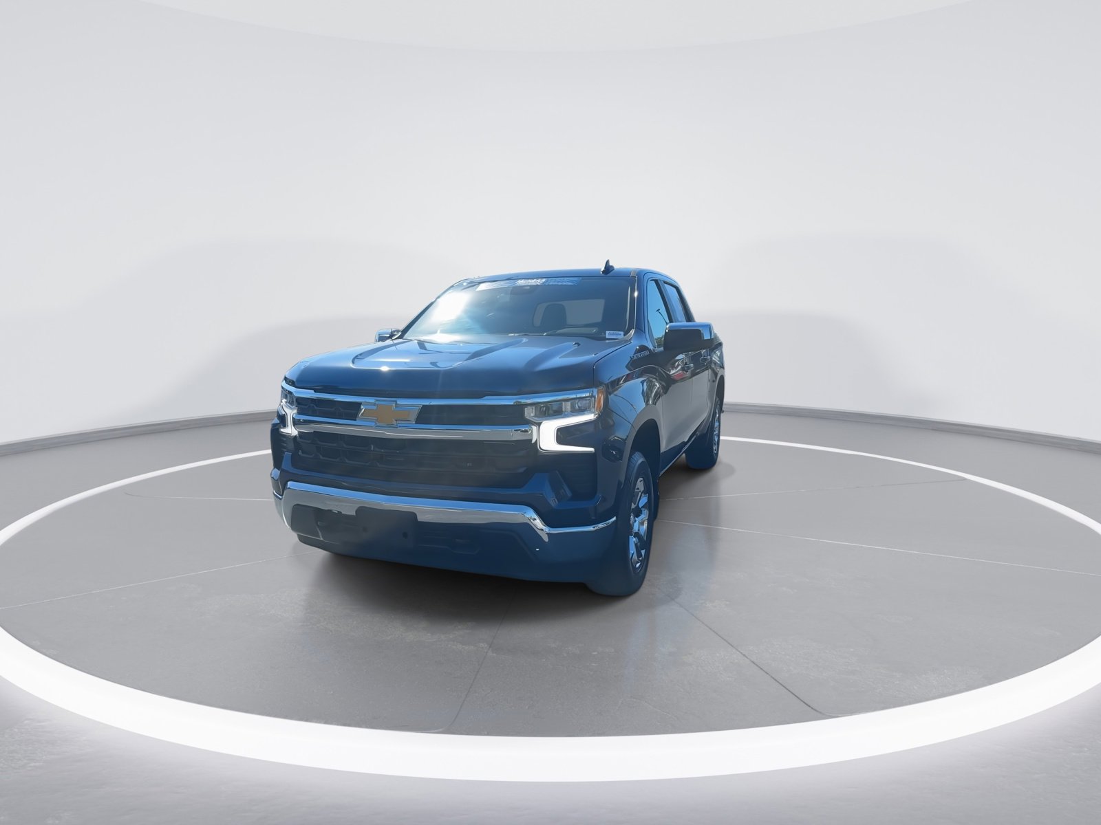 2022 Chevrolet Silverado 1500 LT photo 3