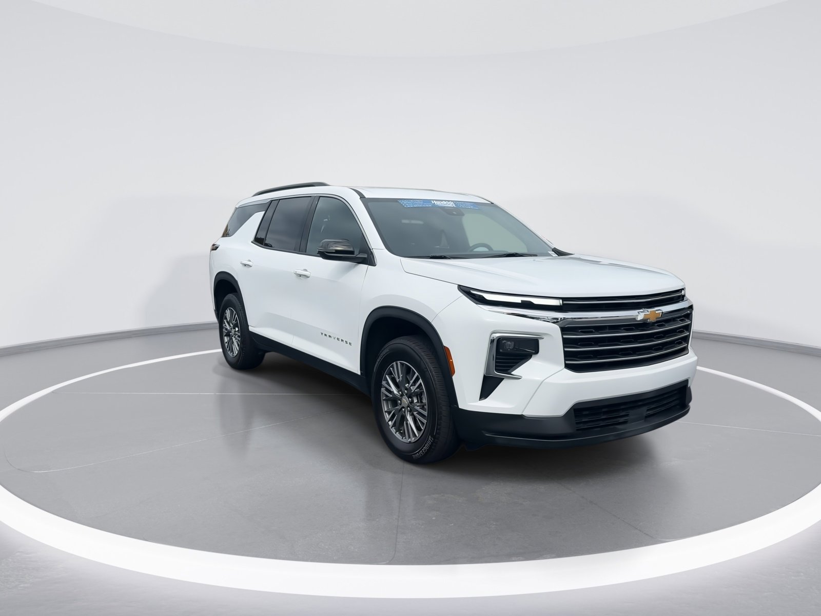 2025 Chevrolet Traverse photo 2