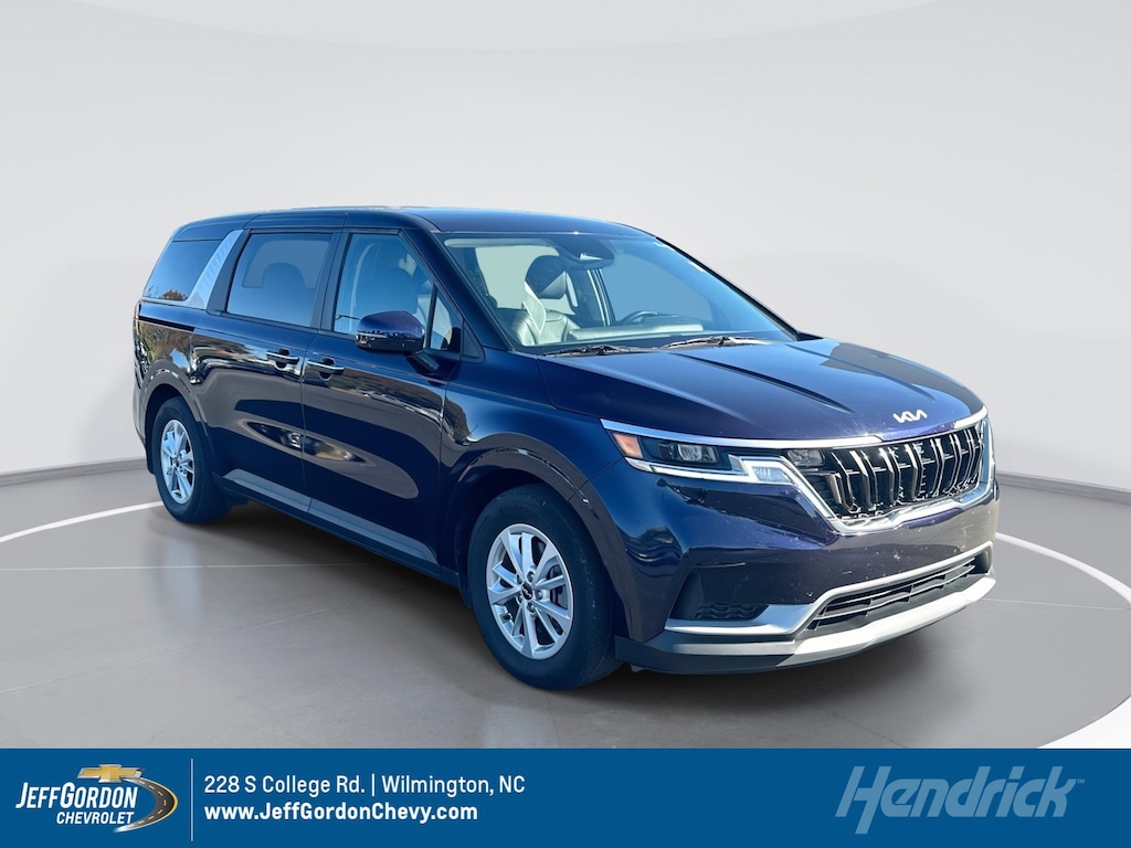 Used 2024 Kia Carnival LX MPV