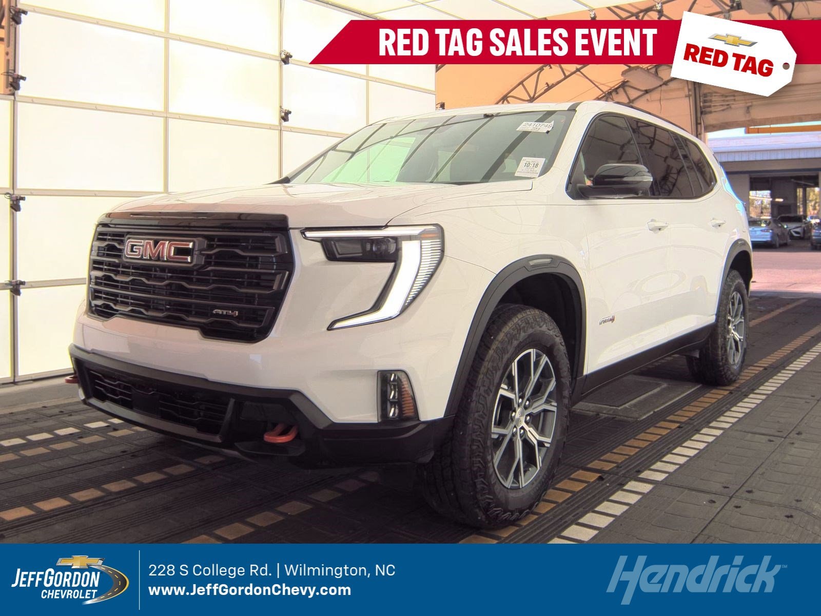 2025 GMC Acadia AT4's photo