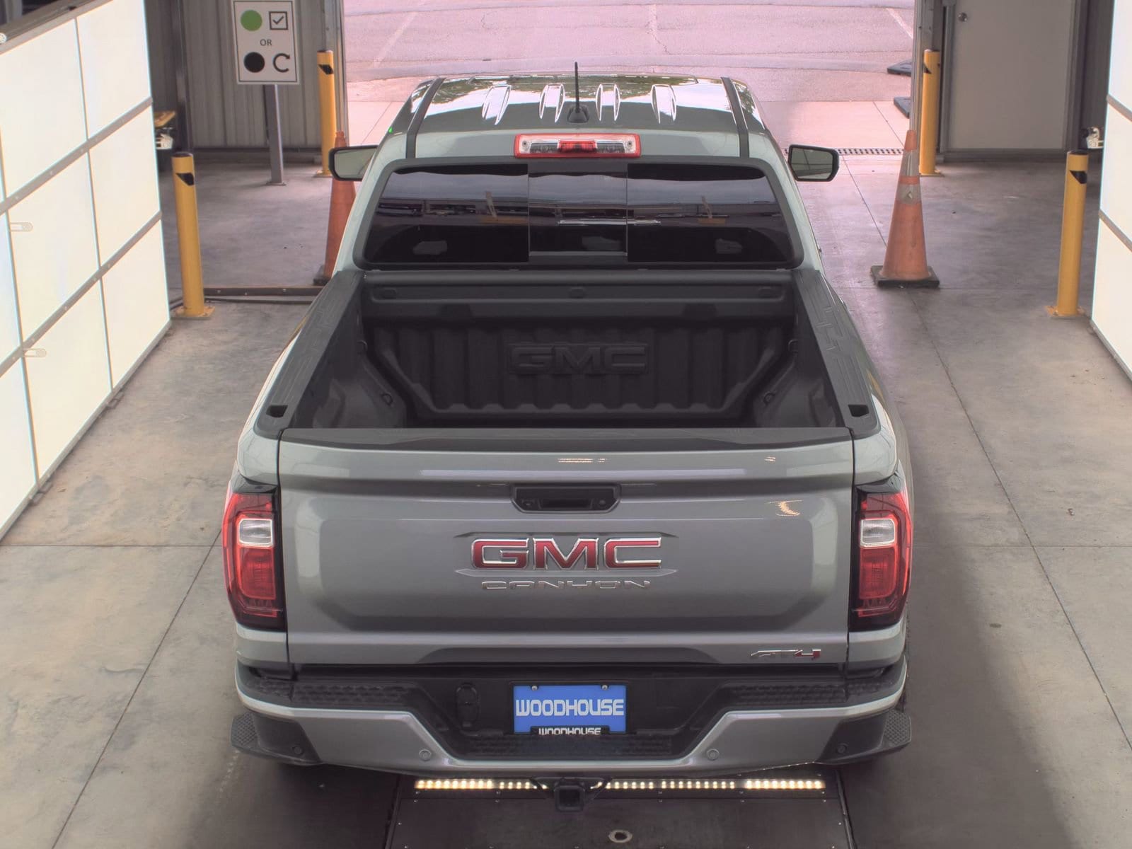 2026 GMC Canyon 4WD AT4 photo 5