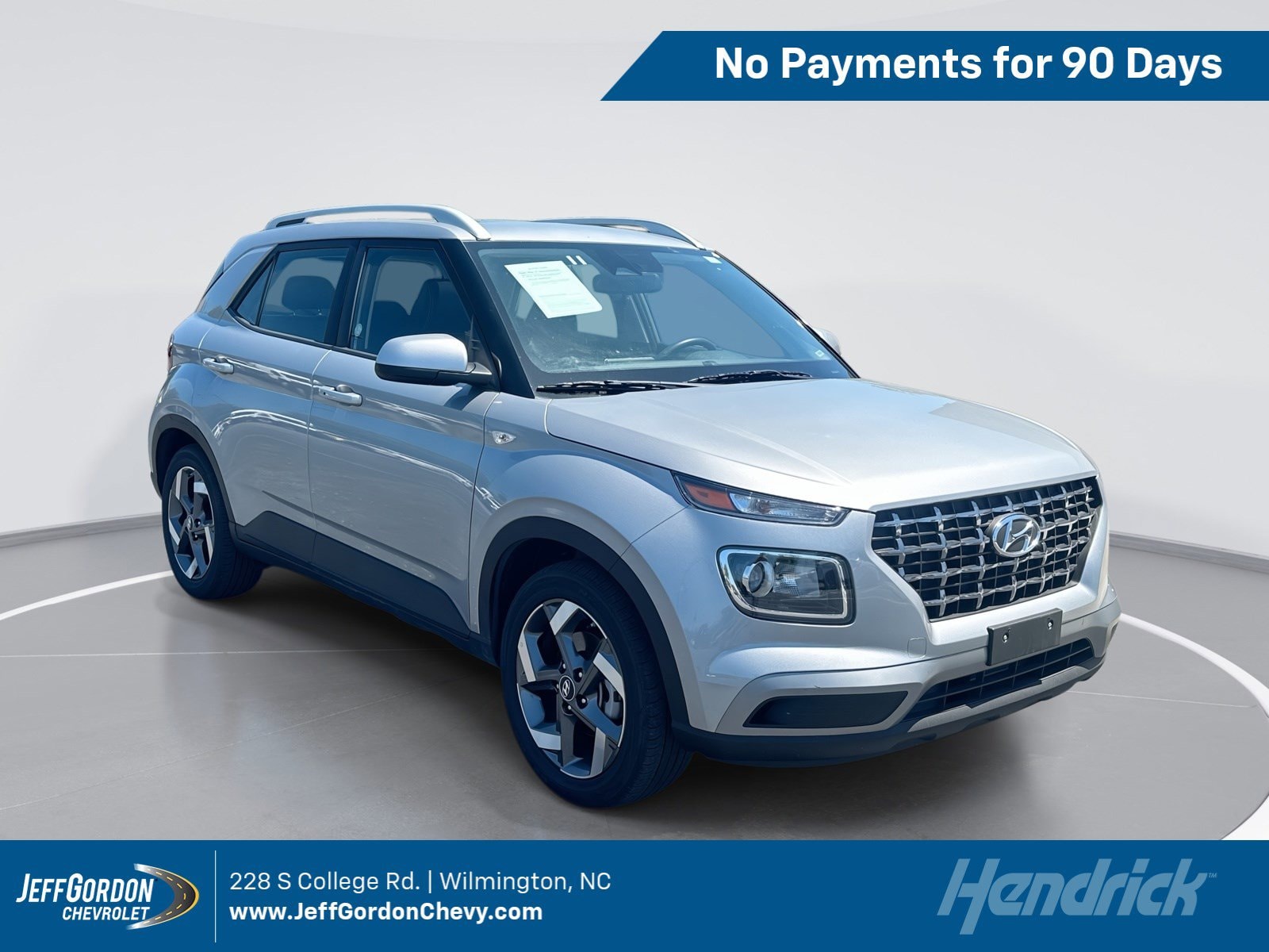 2025 Hyundai Venue SEL IVT's photo