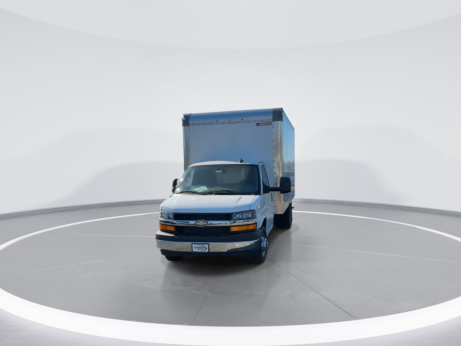 2024 Chevrolet Express Cutaway Base photo 6