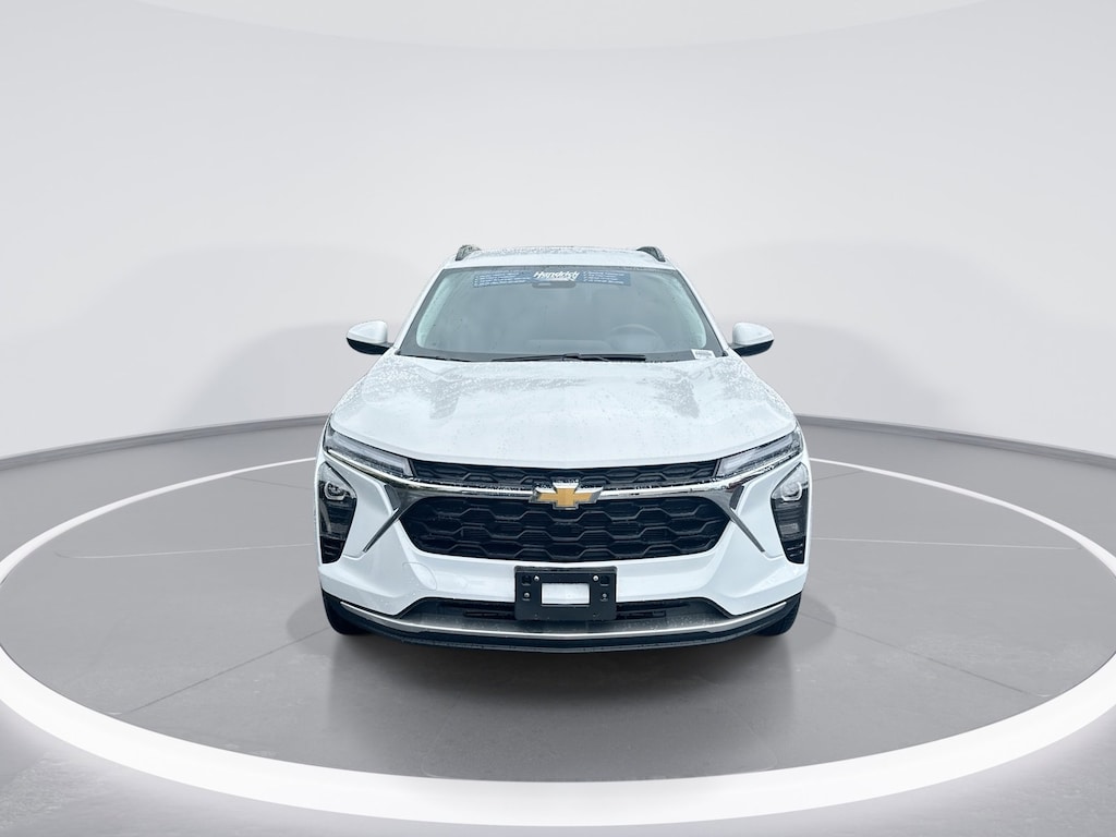 Used 2025 Chevrolet Trax LT SUV