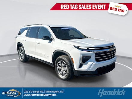 2025 Chevrolet Traverse LT SUV