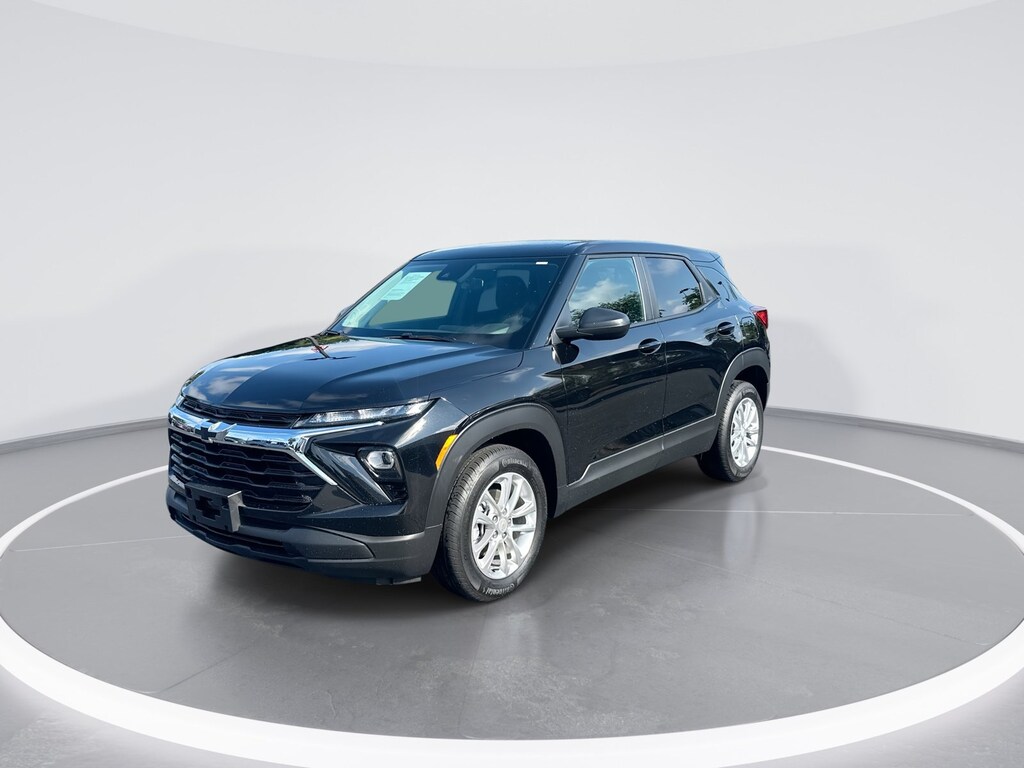 Used 2025 Chevrolet Trailblazer LS SUV