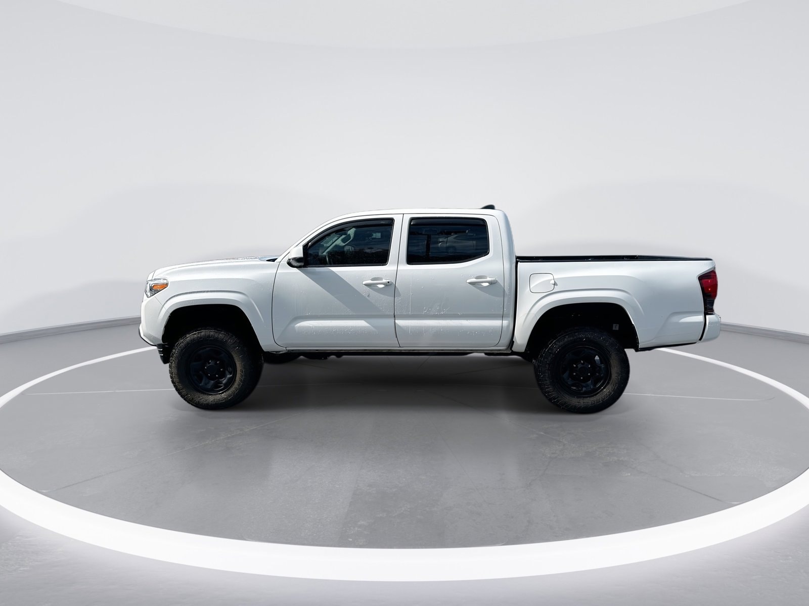 2023 Toyota Tacoma 4WD SR photo 5