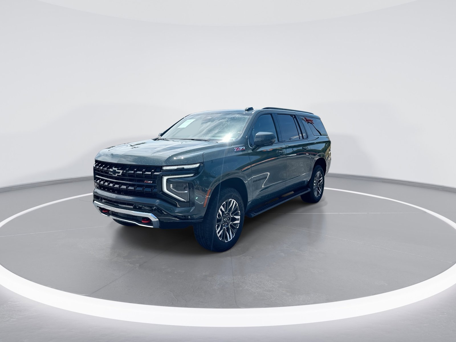 2025 Chevrolet Suburban Z71 photo 4