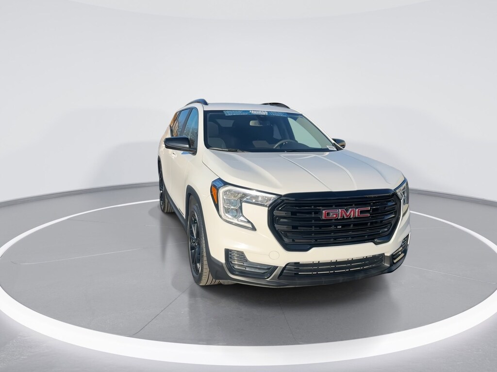 Used 2022 GMC Terrain SLE SUV