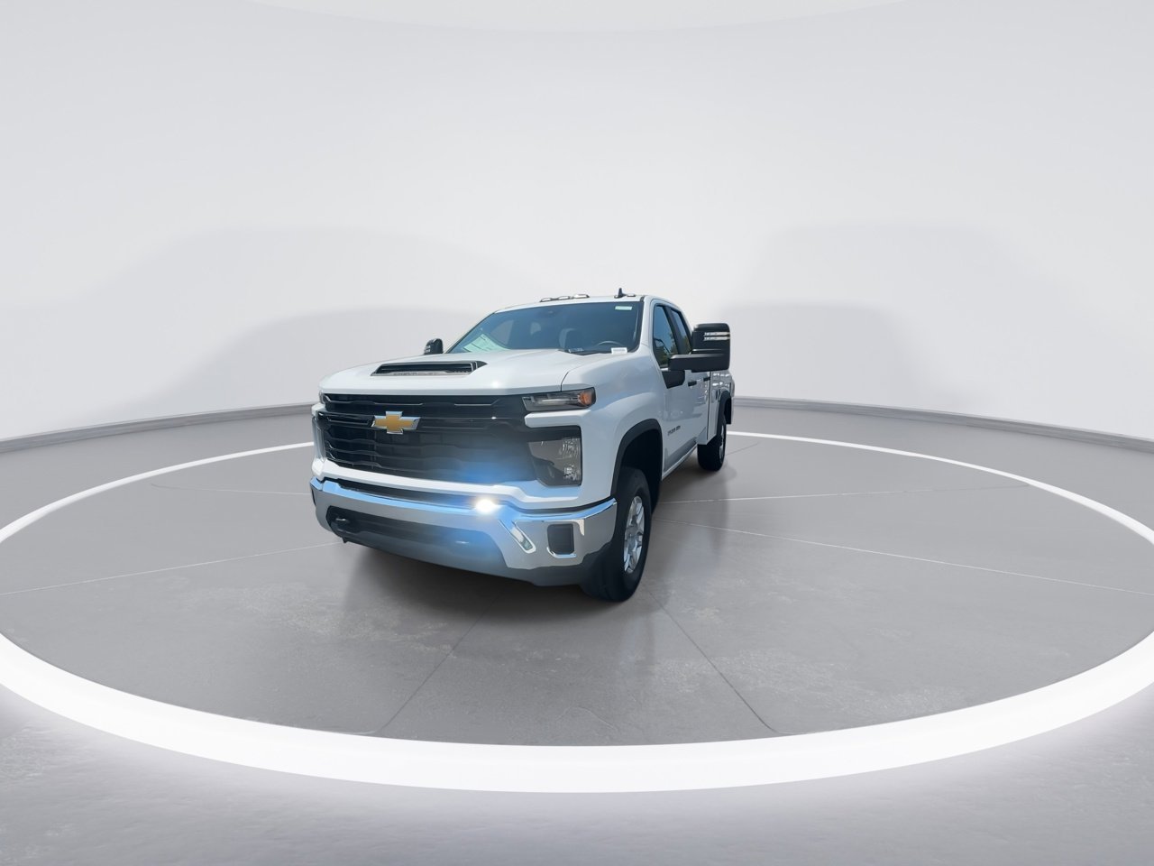2025 Chevrolet Silverado 2500HD photo 3