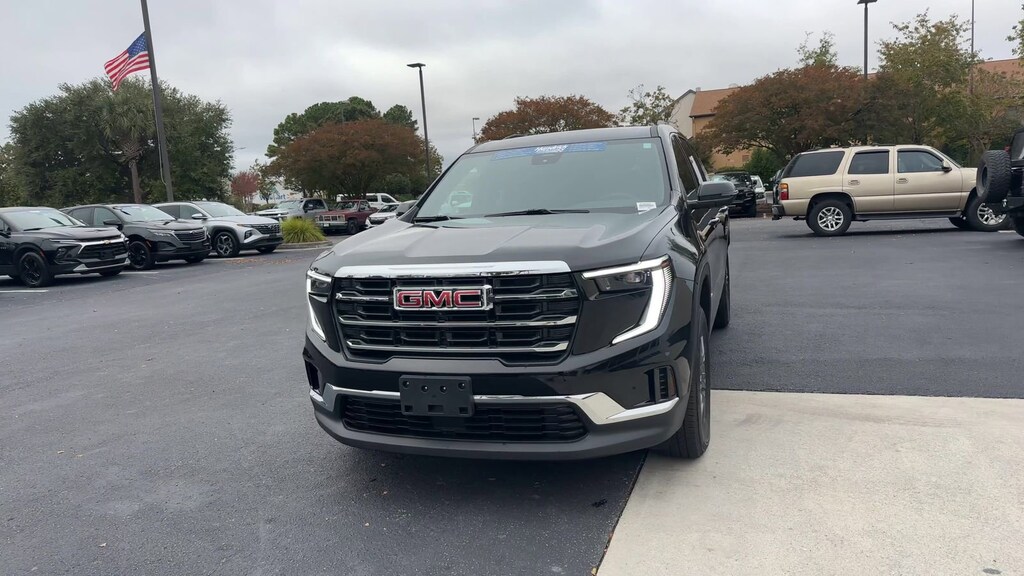 Used 2025 GMC Acadia Elevation SUV