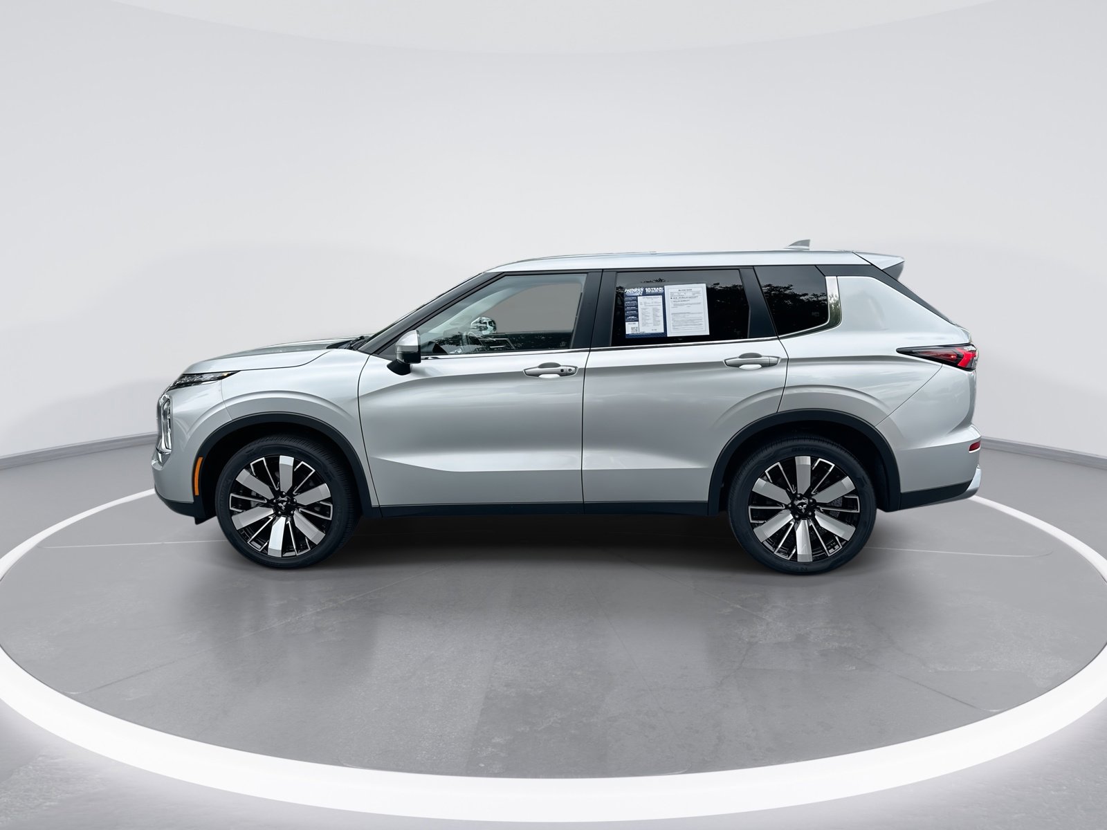 Mitsubishi Outlander SE
