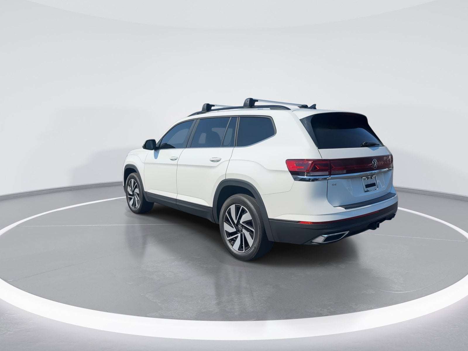 2024 Volkswagen Atlas 2.0T SE w/Technology photo 6