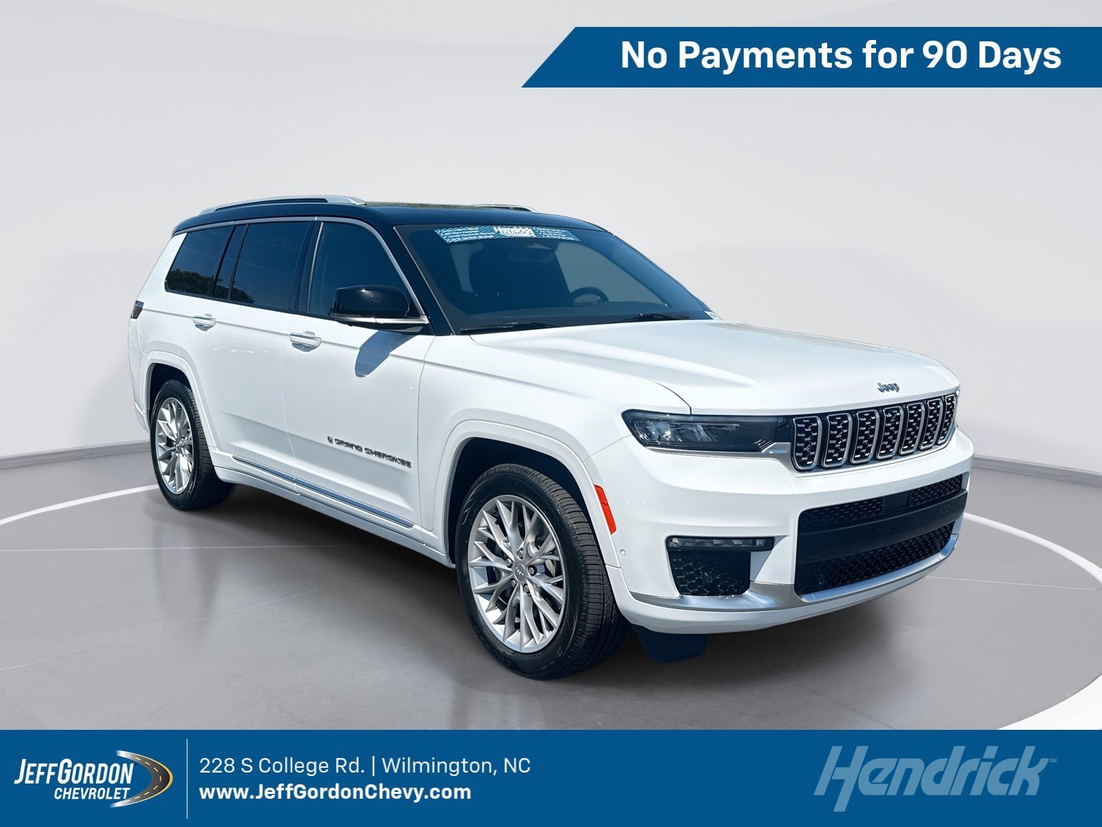2023 Jeep Grand Cherokee L Summit 4x4's photo