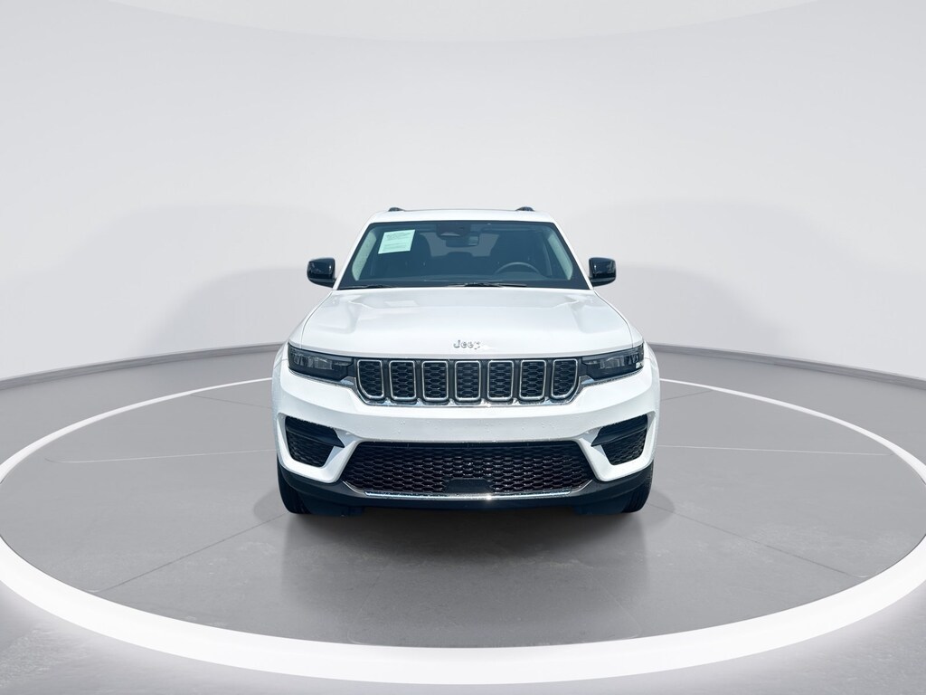 Used 2023 Jeep Grand Cherokee Laredo X 4x4 SUV