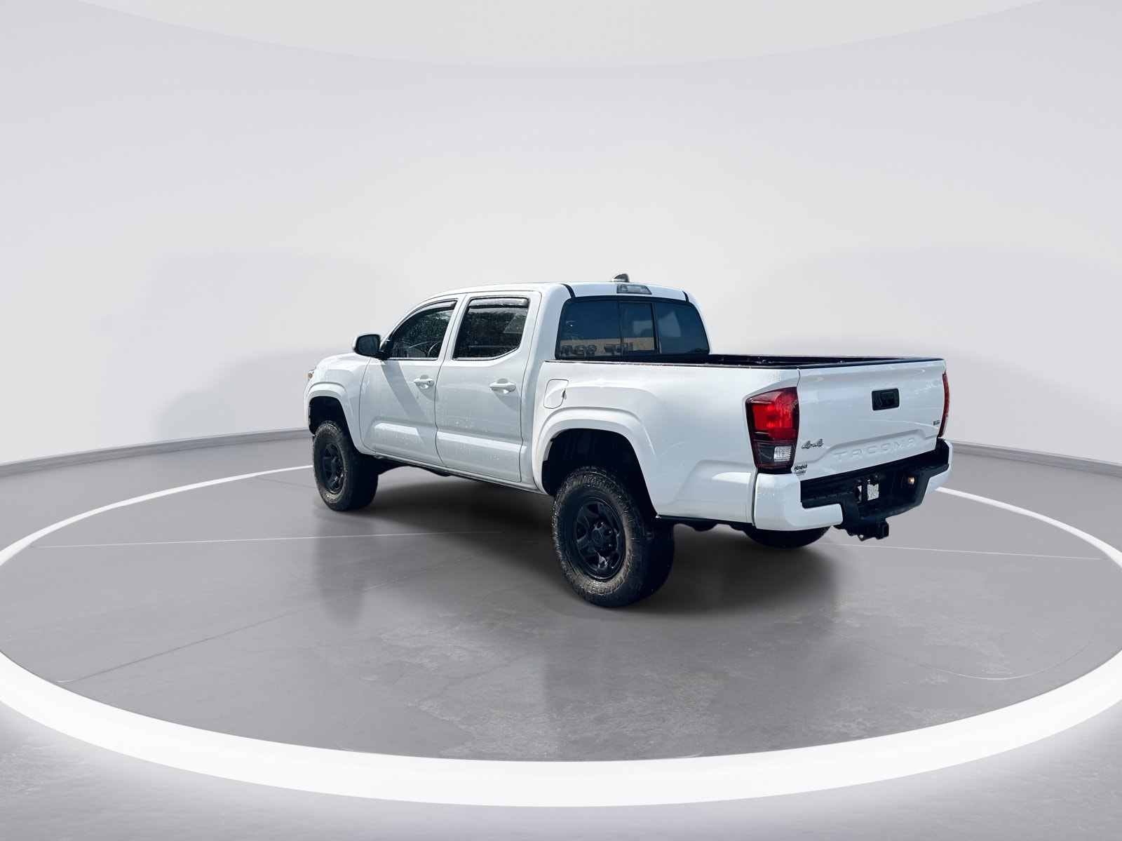 2023 Toyota Tacoma 4WD SR photo 6
