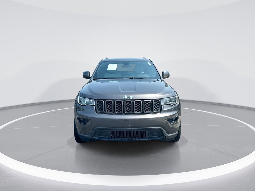 Used 2019 Jeep Grand Cherokee Laredo E 4x4 SUV