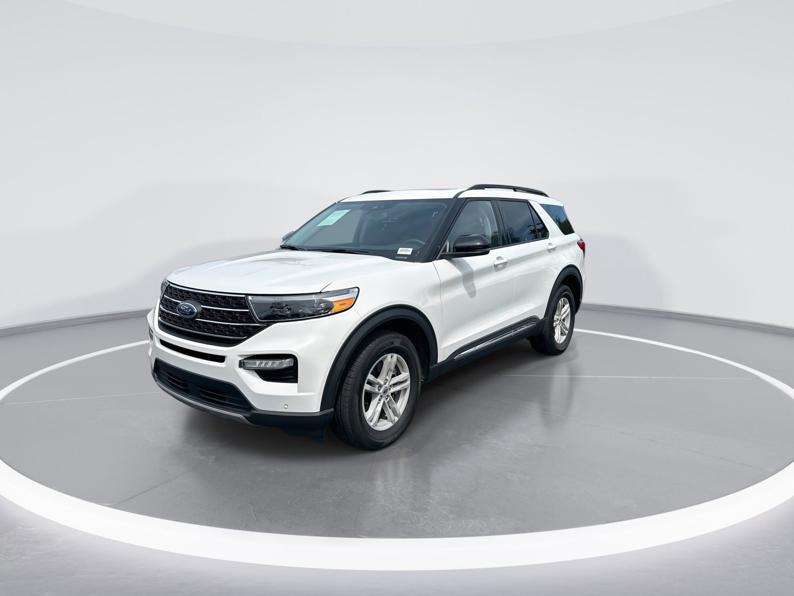 2024 Ford Explorer XLT photo 4
