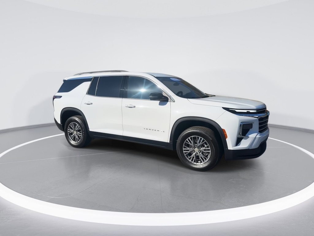 Certified 2025 Chevrolet Traverse LT SUV