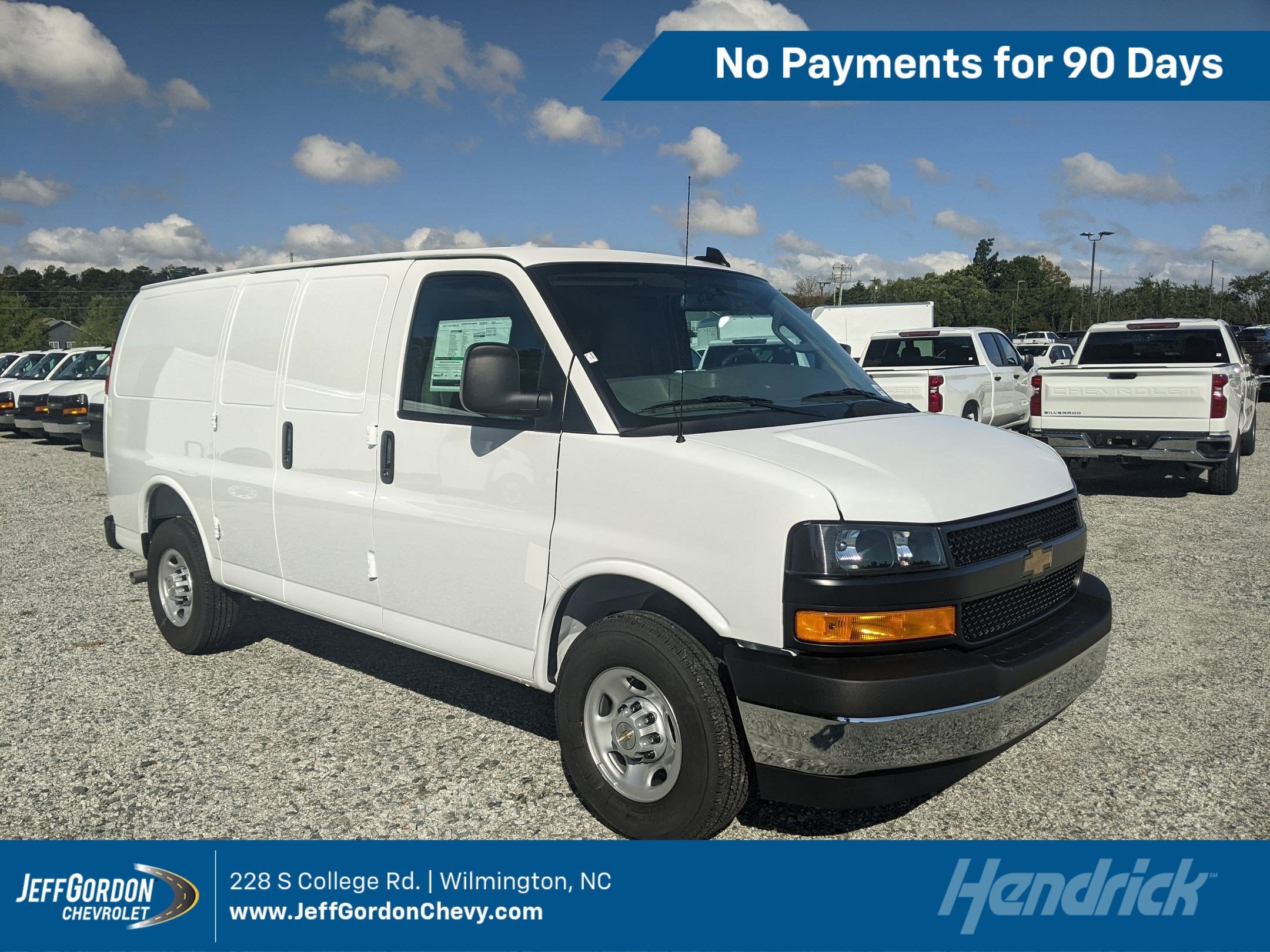 2025 Chevrolet Express 2500 Work Van HD's photo