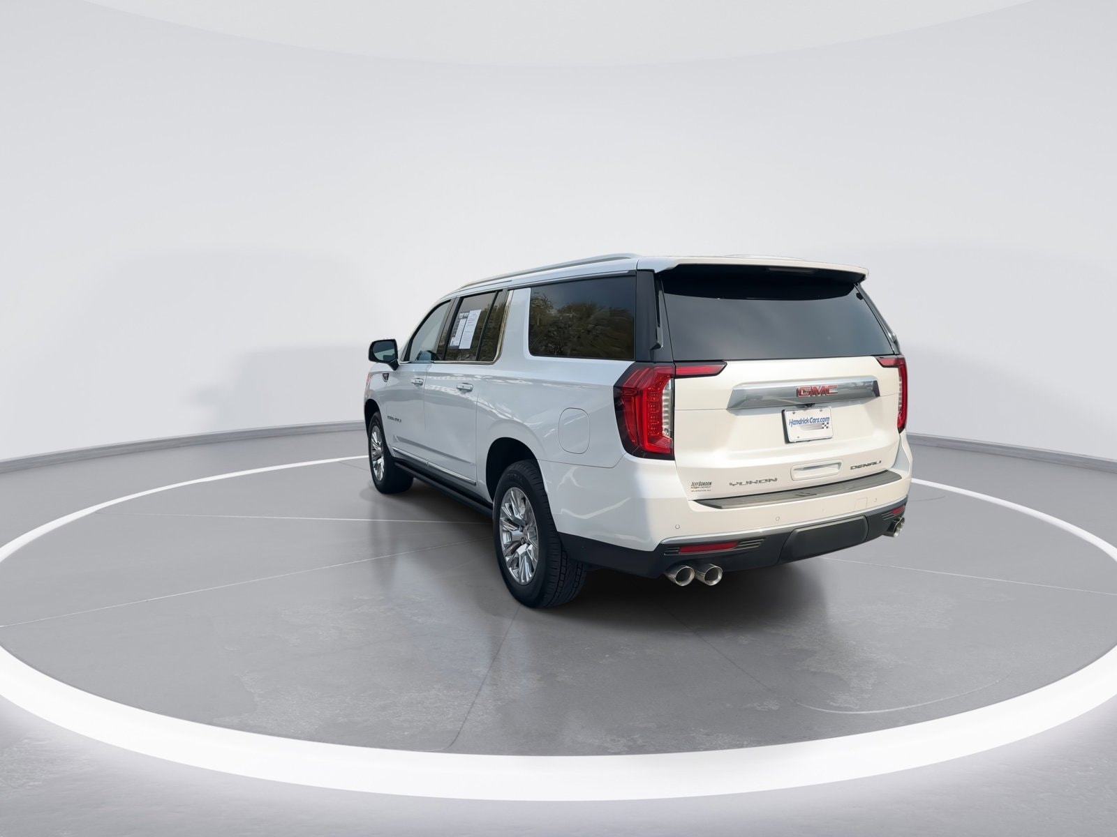 2023 GMC Yukon XL Denali photo 5