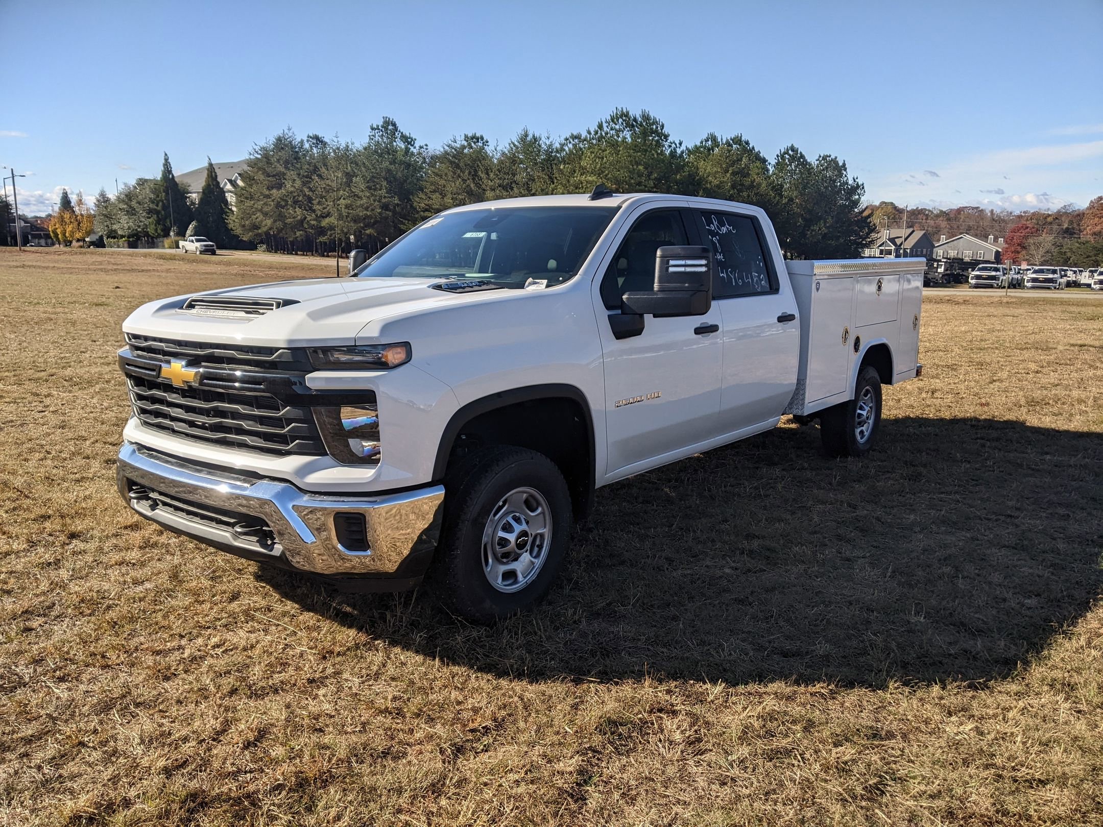 2025 Chevrolet Silverado 2500HD photo 3