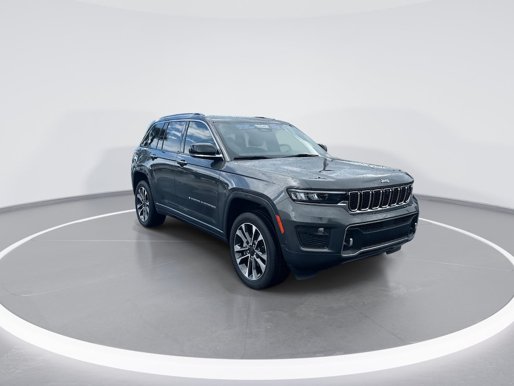 Used 2023 Jeep Grand Cherokee Overland 4x4 SUV