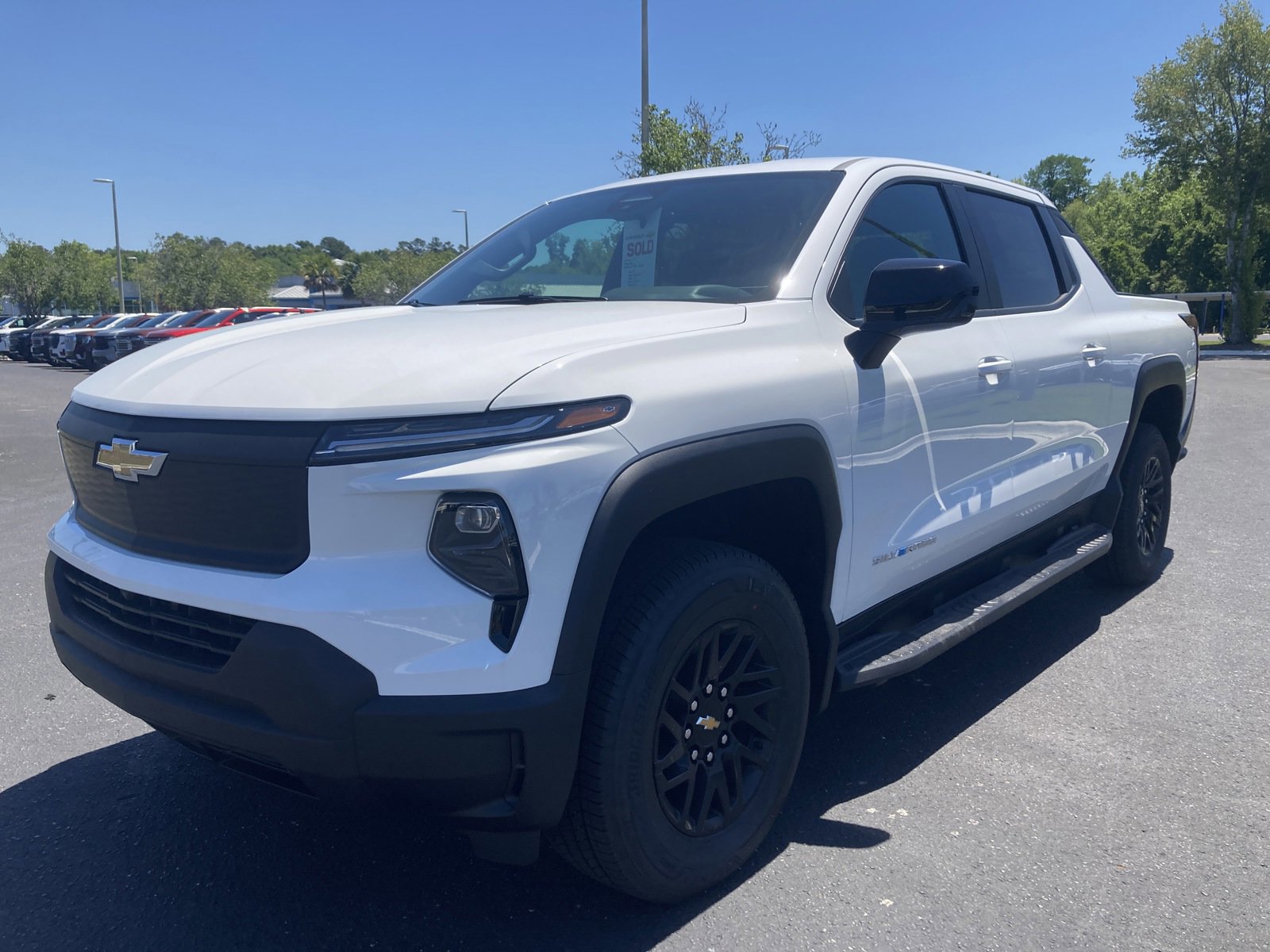 2024 Chevrolet Silverado EV Work Truck photo 2